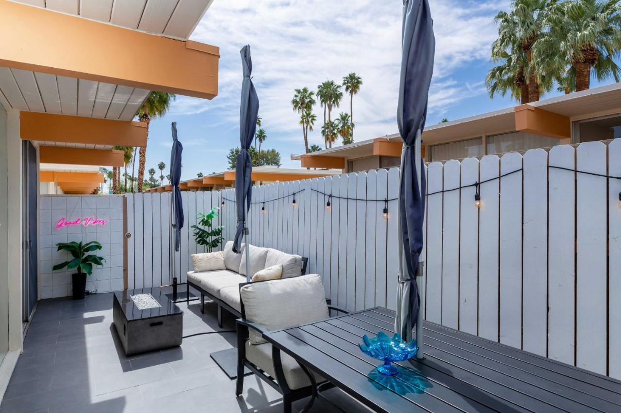 Mid-Century Palm Springs Bungalow With Patio! Exterior foto